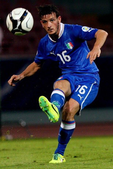 NAPLES, ITALY - OCTOBER 15: Alessandro Florenzi of Italy in action during the FIFA 2014 World Cup qualifier group B match between Italy and Armenia at Stadio San Paolo on October 15, 2013 in Naples, Italy. (Photo by Paolo Bruno/Getty Images)